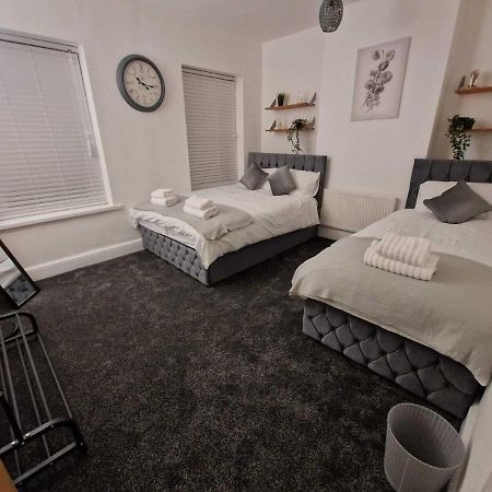 Cyfarthfa House Hotel Кардиф Екстериор снимка