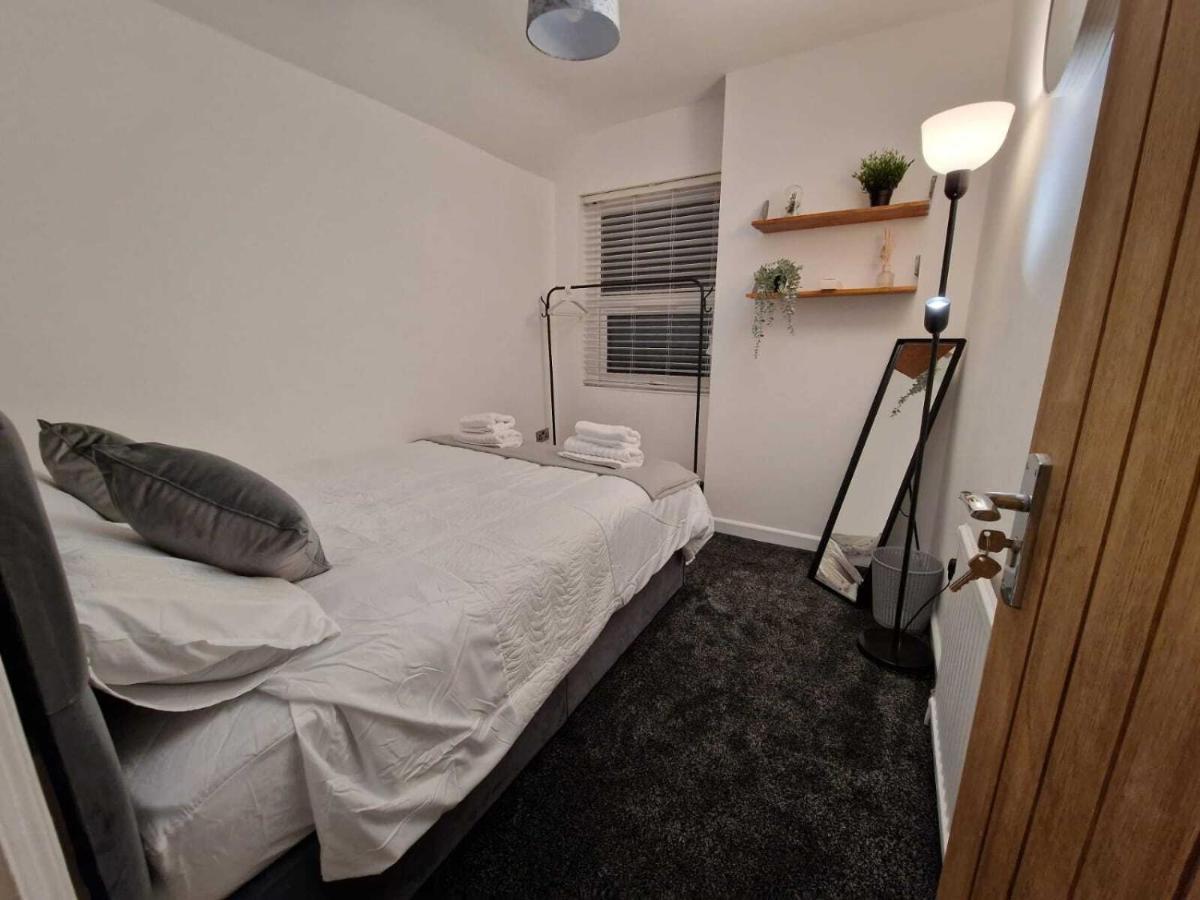 Cyfarthfa House Hotel Кардиф Екстериор снимка