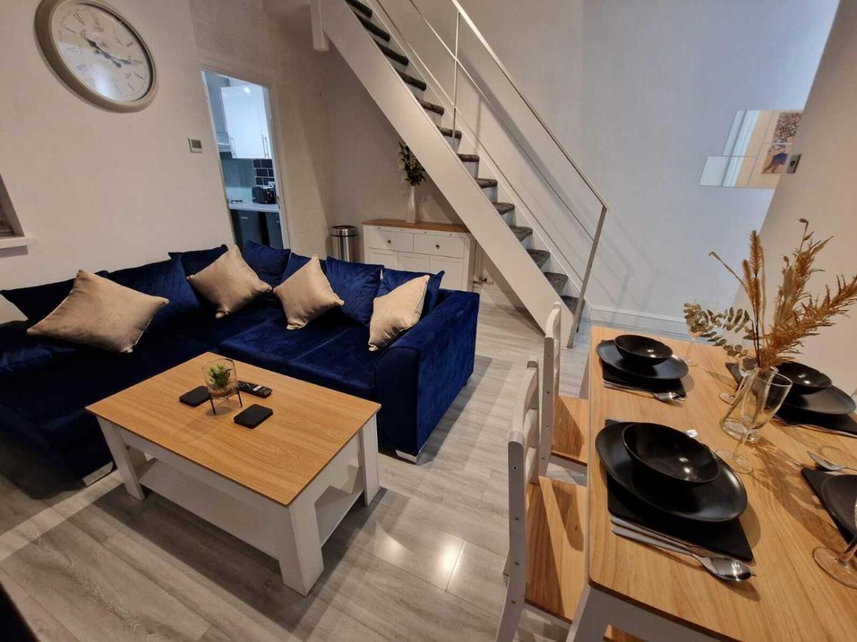 Cyfarthfa House Hotel Кардиф Екстериор снимка